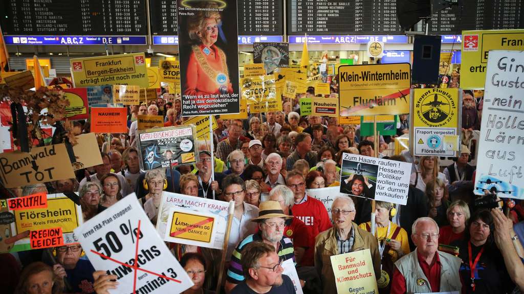 Frankfurt 150th protest 28.9.2015