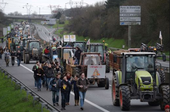 Nantes marching along 9.1.2016
