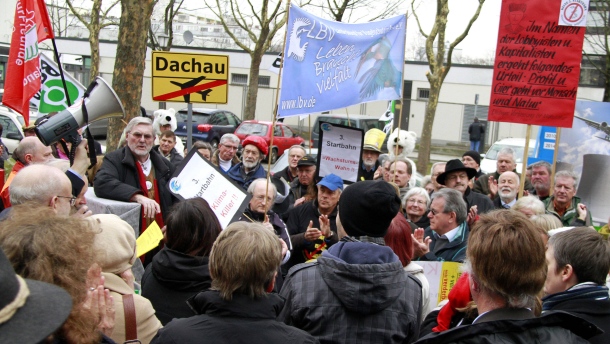 gegner-der-dritten-startbahn-nach-der-urteilsverkuendung